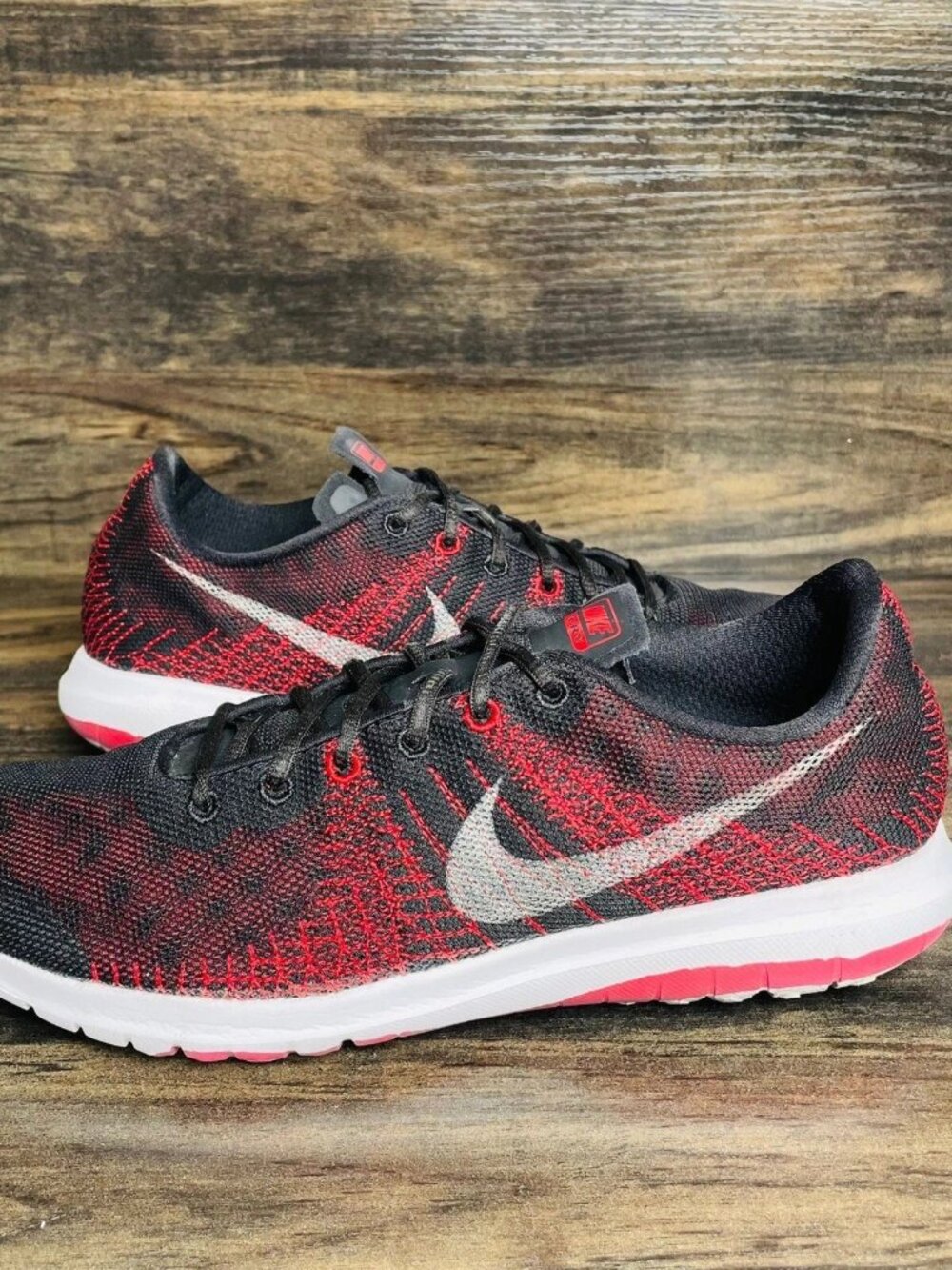 Nike Flex Fury Sneakers Black Red Youth 6Y